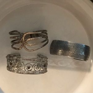 Pre- owned Silvertone Chunky Cuff Bracelet Lot if 3